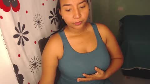 Snapshot of loretta_ chatting on 02-17-25, 11:53 Loretta Gmez online show from 02-17-25, 11:53