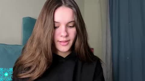 Chloe for Fan BlackHole online show from 10-27-25, 05:39