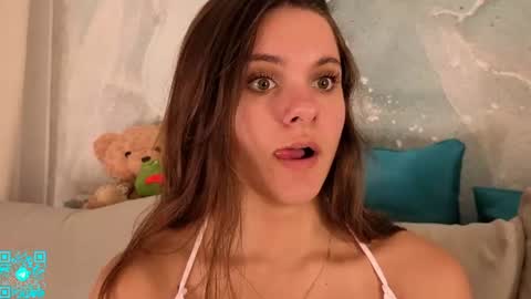 Chloe for Fan BlackHole online show from 07-19-26, 05:05