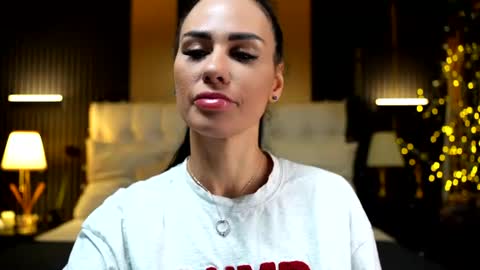 LoretteLorena online show from 07-11-26, 04:15