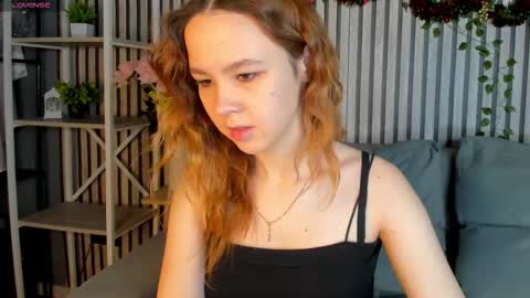 Snapshot of lori_blossom chatting on 01-15-26, 09:14 LORI online show from 01-15-26, 09:14