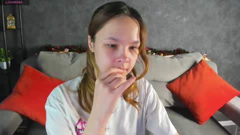 Snapshot of lori_blossom chatting on 01-19-26, 09:24 LORI online show from 01-19-26, 09:24