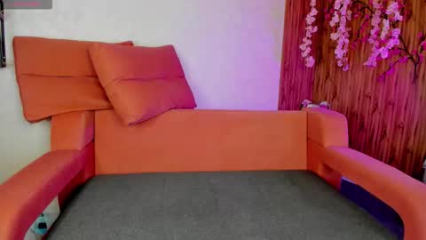 Snapshot of lori_blossom chatting on 02-25-26, 09:19 LORI online show from 02-25-26, 09:19