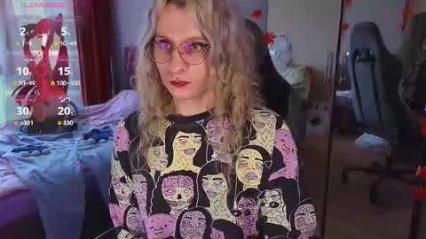 Snapshot of lori_myaf chatting on 09-19-25, 03:24 Lori ----------------------------------- online show from 09-19-25, 03:24