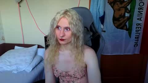 Snapshot of lori_myaf chatting on 03-21-26, 03:59 Lori ----------------------------------- online show from 03-21-26, 03:59