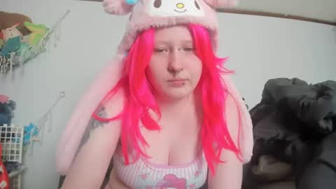 Lori Critter online show from 03-01-25, 04:44