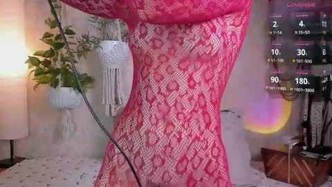 Lorna online show from 05-13-26, 03:04