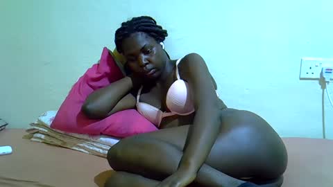 Snapshot of lorr982567 chatting on 10-10-25, 10:20 lorr982567 online show from 10-10-25, 10:20