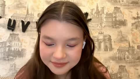 Snapshot of lorrineyosko chatting on 03-31-26, 05:41 Thea online show from 03-31-26, 05:41