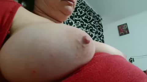 Snapshot of lory34 chatting on 02-11-26, 05:56 lory34 online show from 02-11-26, 05:56