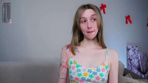 Jess online show from 04-28-26, 02:27