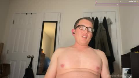 Snapshot of lostandlonelysoul chatting on 12-23-25, 05:49 Hazemir online show from 12-23-25, 05:49