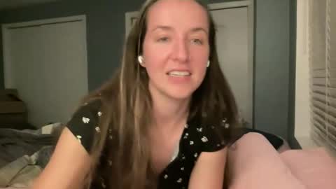 lothlori online show from 04-12-26, 01:10