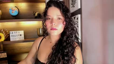 Snapshot of lotti_carter chatting on 09-10-25, 11:54 Lotti online show from 09-10-25, 11:54