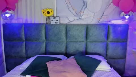 Snapshot of lotti_carter chatting on 09-25-25, 11:36 Lotti online show from 09-25-25, 11:36