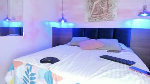 Lotti online show from 11-28-25, 03:36