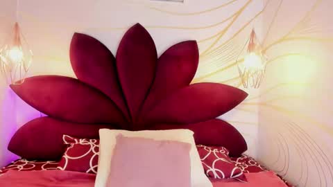 Lotti online show from 02-12-26, 08:15