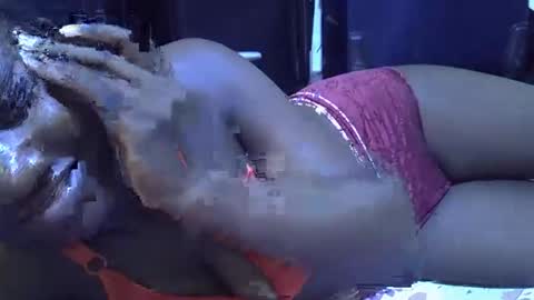 lotty_lavilla online show from 10-25-25, 05:51