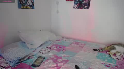 Snapshot of lou_cuteee chatting on 12-10-24, 01:32 lou_cuteee online show from 12-10-24, 01:32