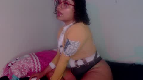 Snapshot of lou_cuteee chatting on 01-02-25, 01:06 lou_cuteee online show from 01-02-25, 01:06
