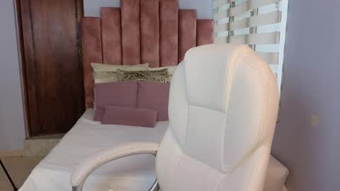  Lou Rosse  online show from 02-25-25, 07:58