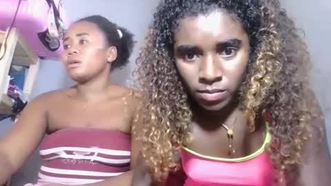 Snapshot of louane98 chatting on 02-07-26, 09:46 louane98 online show from 02-07-26, 09:46