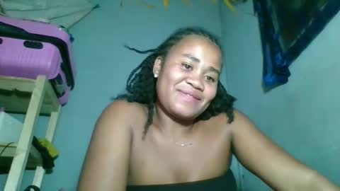 Snapshot of louane98 chatting on 02-28-26, 06:42 louane98 online show from 02-28-26, 06:42