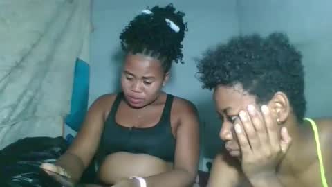 Snapshot of louane98 chatting on 03-08-26, 11:19 louane98 online show from 03-08-26, 11:19