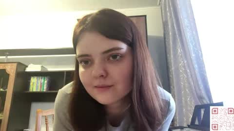 Snapshot of loudeguise chatting on 05-15-26, 10:00 Esma online show from 05-15-26, 10:00