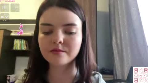Esma online show from 06-18-26, 06:13