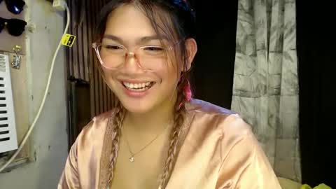 Sweet   online show from 01-10-25, 04:20