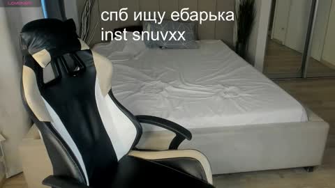 Snapshot of louie_evans chatting on 09-12-25, 02:39 louie_evans online show from 09-12-25, 02:39