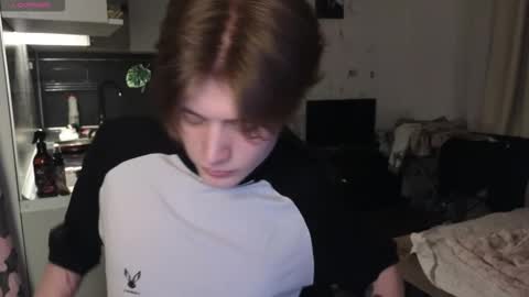 Snapshot of louie_evans chatting on 03-02-26, 07:10 louie_evans online show from 03-02-26, 07:10