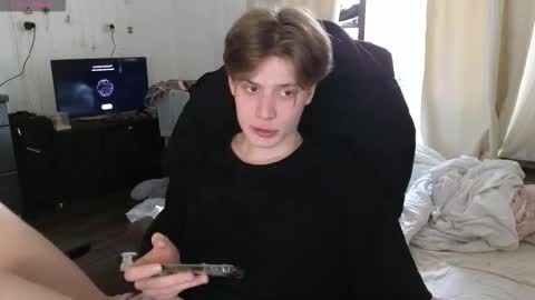 Snapshot of louie_evans chatting on 03-10-26, 01:16 louie_evans online show from 03-10-26, 01:16