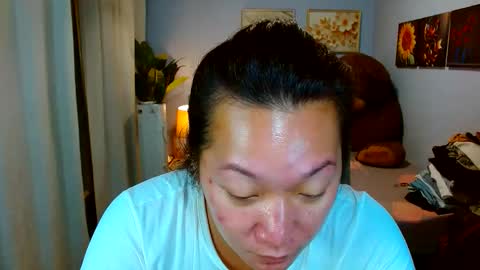 Snapshot of louie_sexy chatting on 06-10-26, 11:42 Cathy online show from 06-10-26, 11:42