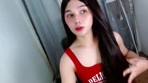 Snapshot of louilalicious chatting on 11-06-25, 05:08 louilalicious online show from 11-06-25, 05:08