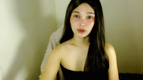 Snapshot of louilalicious chatting on 11-26-25, 12:22 louilalicious online show from 11-26-25, 12:22