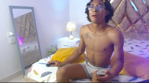 Snapshot of louis_hardstar chatting on 12-07-24, 01:58 Louis Valdz online show from 12-07-24, 01:58
