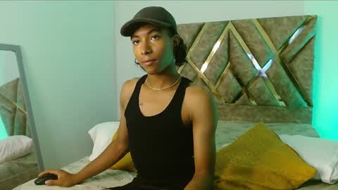 Snapshot of louis_hardstar chatting on 01-11-25, 07:38 Louis Valdz online show from 01-11-25, 07:38