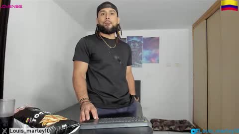 Snapshot of louis_marley_ chatting on 12-23-25, 12:08 louis_marley_ online show from 12-23-25, 12:08