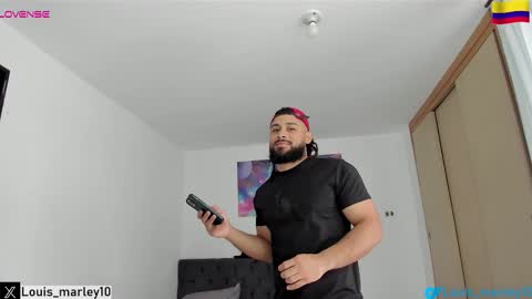 Snapshot of louis_marley_ chatting on 02-15-26, 06:26 louis_marley_ online show from 02-15-26, 06:26