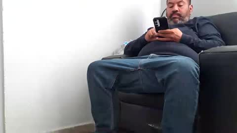 louis_tj1 online show from 10-21-25, 04:08