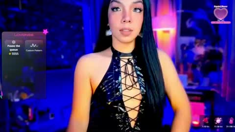Snapshot of louisassy chatting on 07-26-26, 02:53 Louisa online show from 07-26-26, 02:53