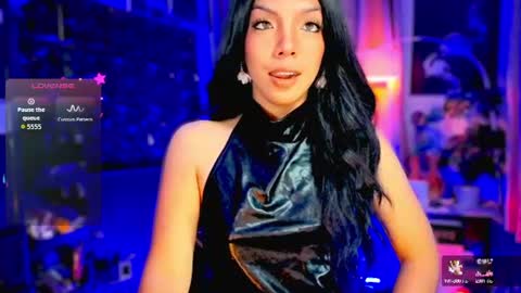 Snapshot of louisassy chatting on 08-03-26, 02:43 Louisa online show from 08-03-26, 02:43