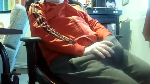 loumtl3 online show from 12-17-24, 02:11