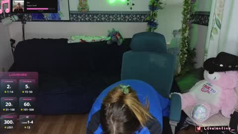 Snapshot of lovalentine chatting on 01-09-25, 05:34 Lo Valentine online show from 01-09-25, 05:34