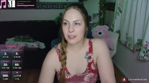 Snapshot of lovalentine chatting on 02-25-25, 05:19 Lo Valentine online show from 02-25-25, 05:19