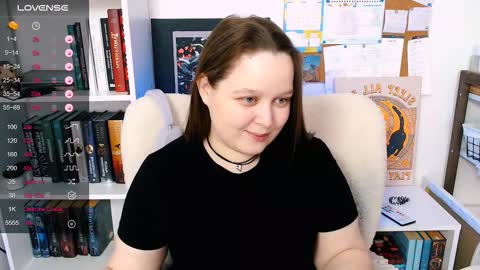 Snapshot of lovbess chatting on 02-23-26, 05:27 Mia online show from 02-23-26, 05:27