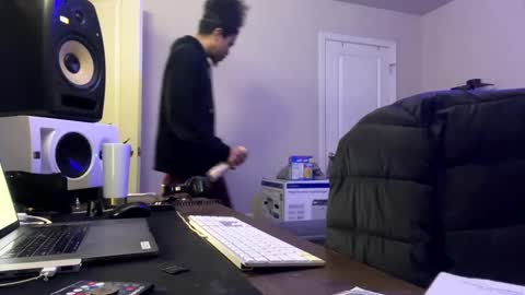 Prynce online show from 01-06-25, 11:42