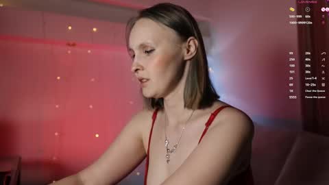 Snapshot of love_agatha chatting on 02-11-25, 01:20 Agatha online show from 02-11-25, 01:20